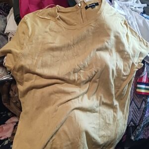 Premise Gold Short Sleeve Sweater